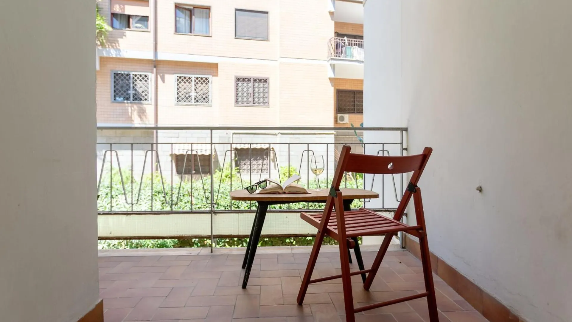 Perfetto Per Famiglie Appartamento Accogliente E Spazioso A 15 Min Dalla Metro Rome Italy