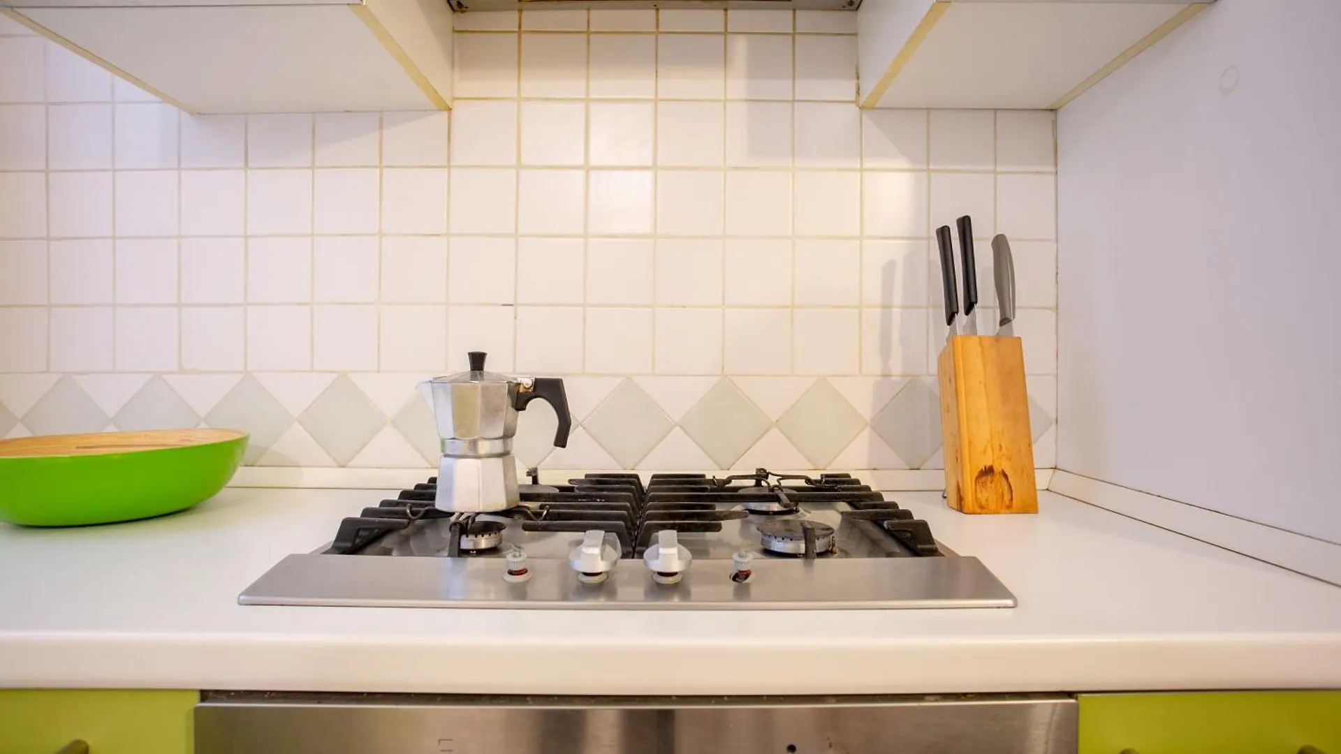 Perfetto Per Famiglie Appartamento Accogliente E Spazioso A 15 Min Dalla Metro Rome Apartment