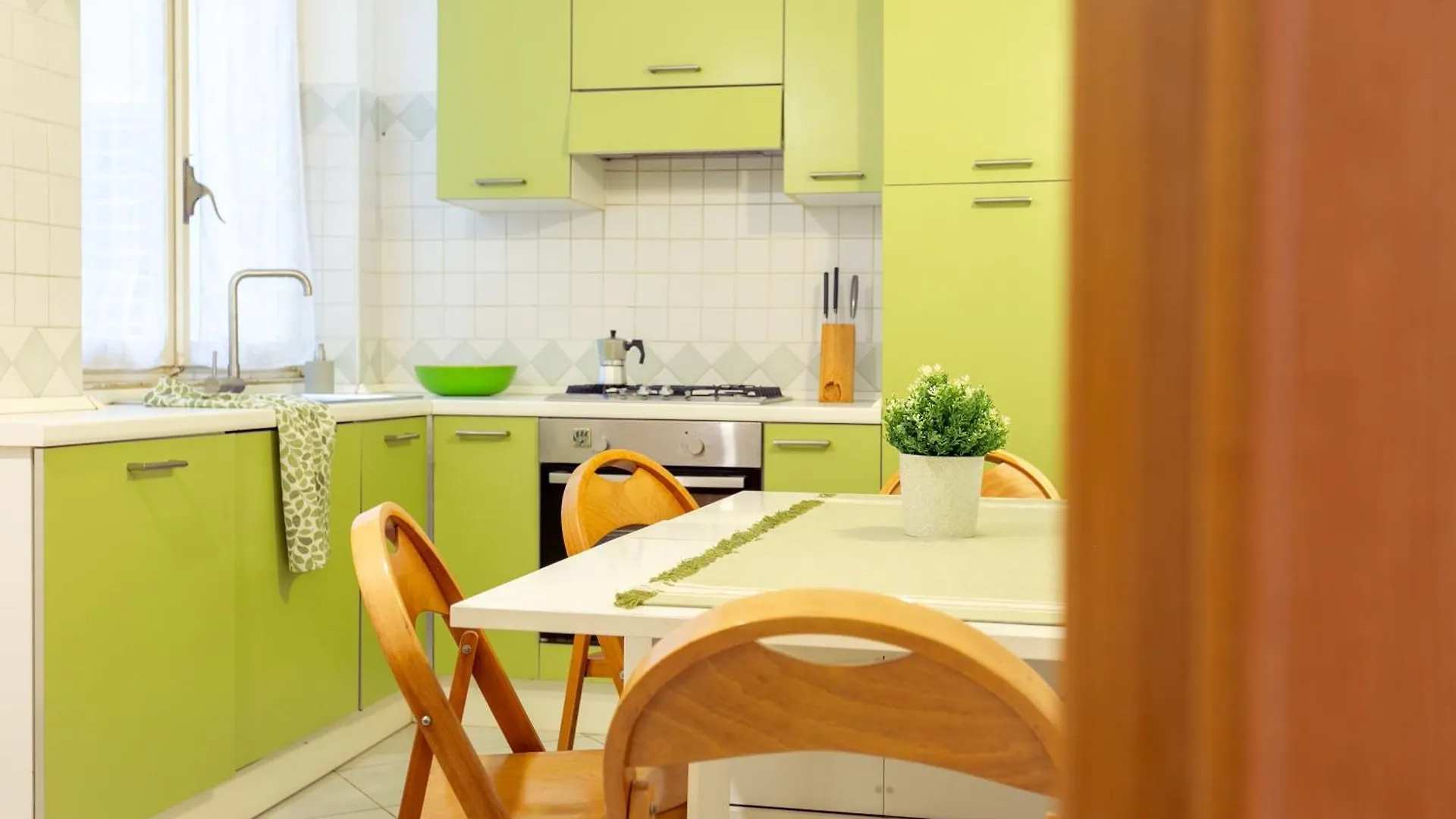 Perfetto Per Famiglie Appartamento Accogliente E Spazioso A 15 Min Dalla Metro Rome 0*,