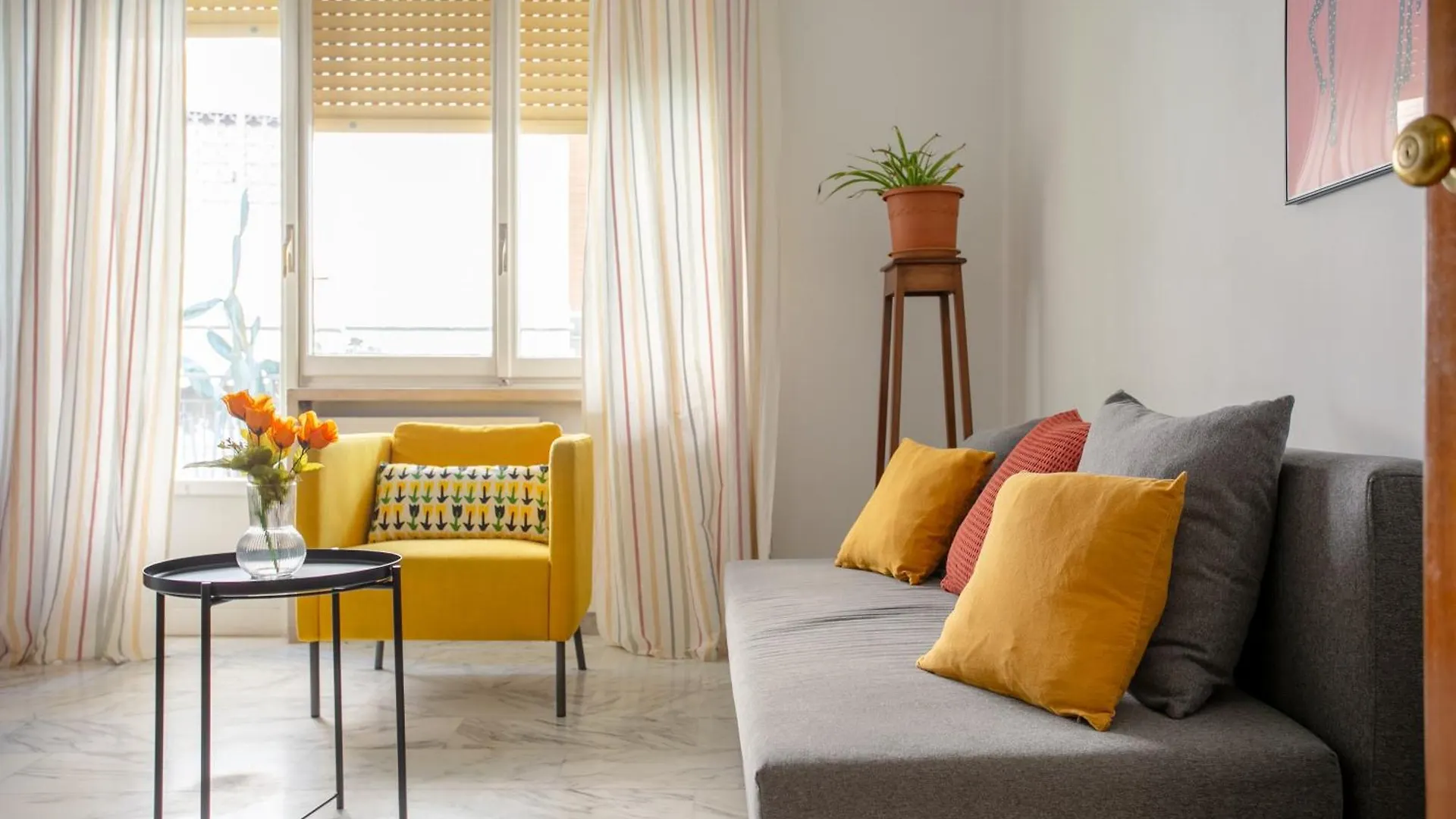 Perfetto Per Famiglie Appartamento Accogliente E Spazioso A 15 Min Dalla Metro Rome Apartment